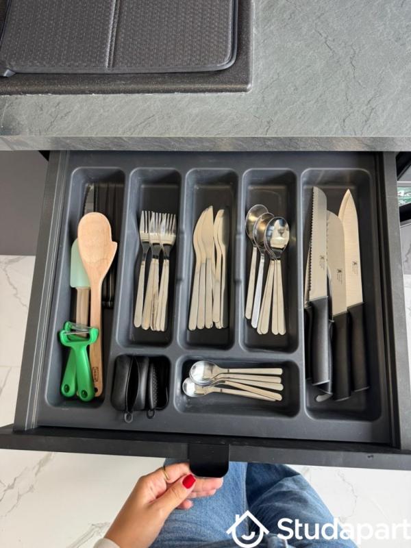 Chambre - 9 m² - 1 pièce