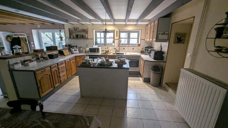 Maison - 196 m² - 5 pièces