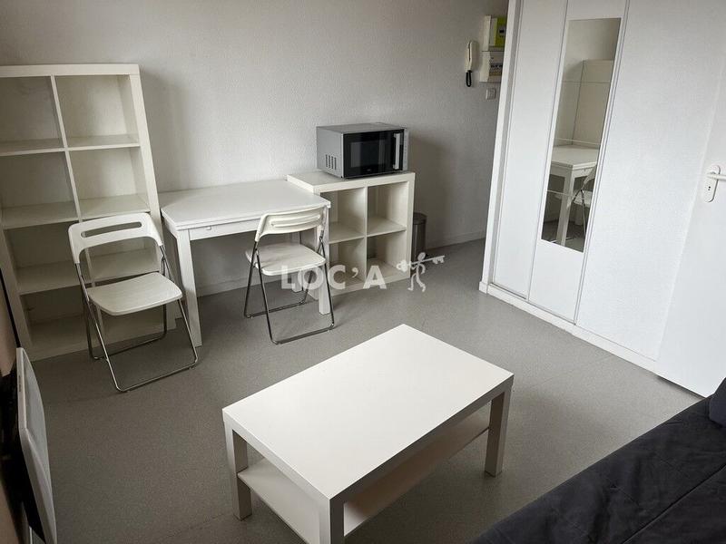 Studio - 18 m² - 1 pièce
