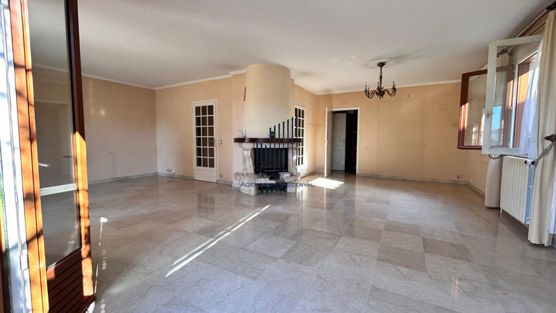 Maison - 162 m² - 8 pièces