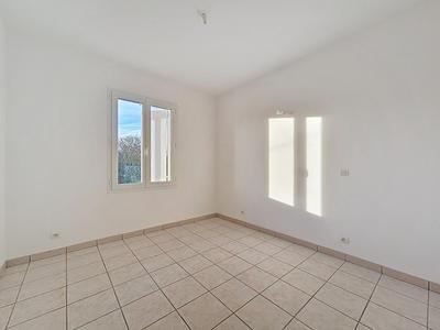 Maison - 97 m² - 5 pièces