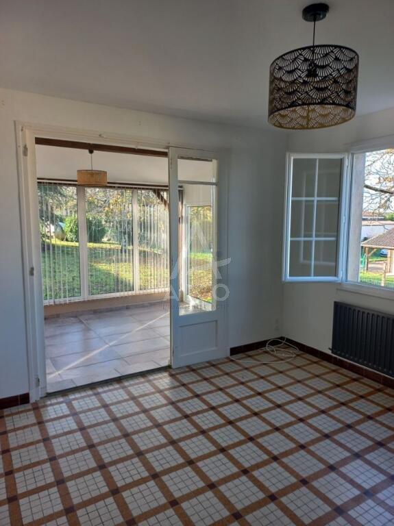 Maison - 80 m² - 5 pièces