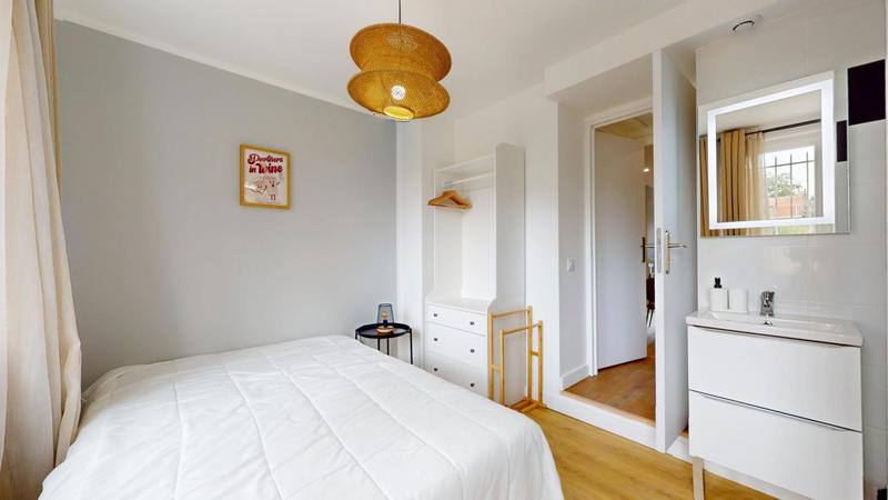 Appartement - 82 m² - 6 pièces