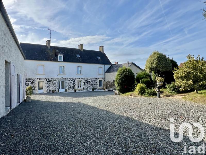 Maison - 224 m² - 10 pièces