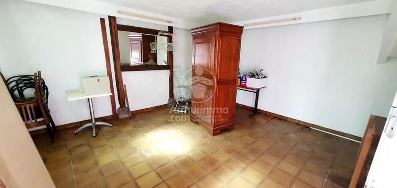 Immeuble - 200 m² - 7 pièces