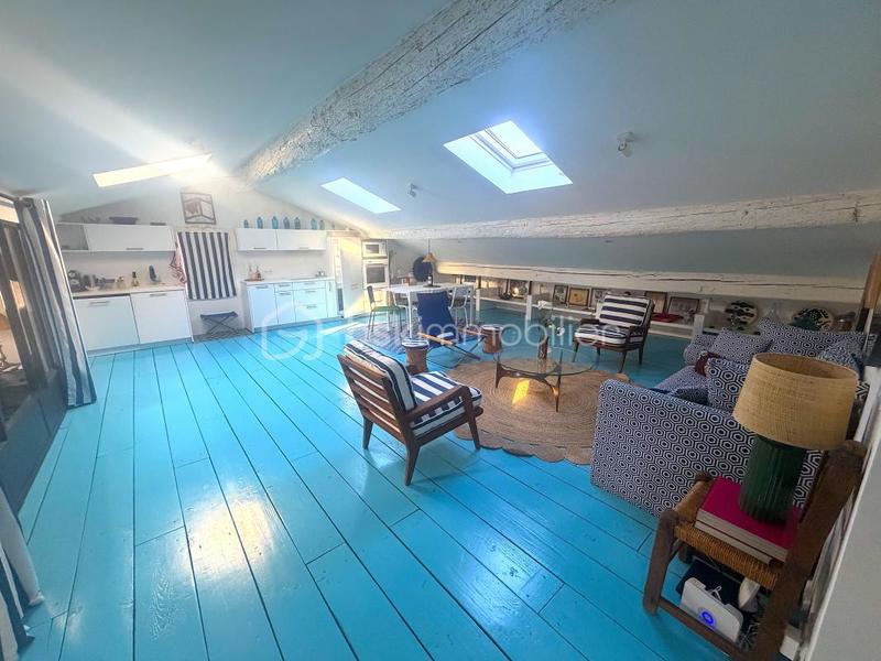 Appartement - 100 m² - 3 pièces