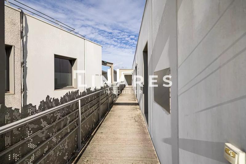 Bureau - 117 m² - 5 pièces