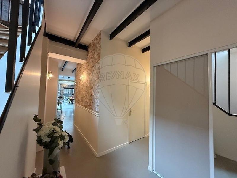 Atelier d'activités - 245 m² - 7 pièces