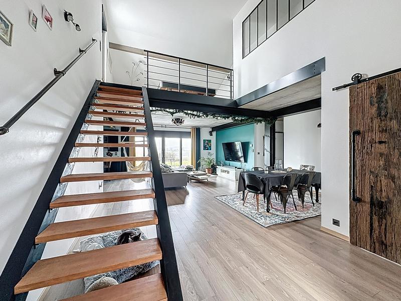 Pavillon - 185 m² - 8 pièces