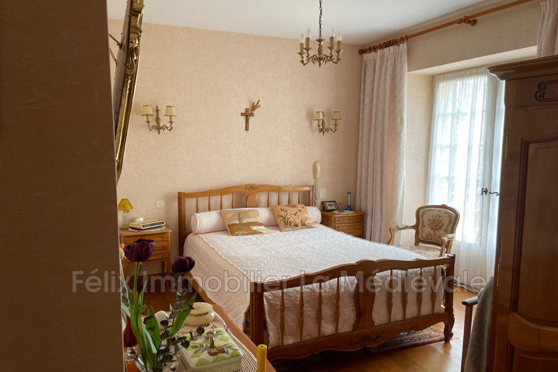 Maison - 144 m² - 7 pièces