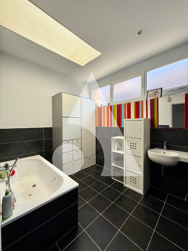 Appartement - 202 m² - 5 pièces