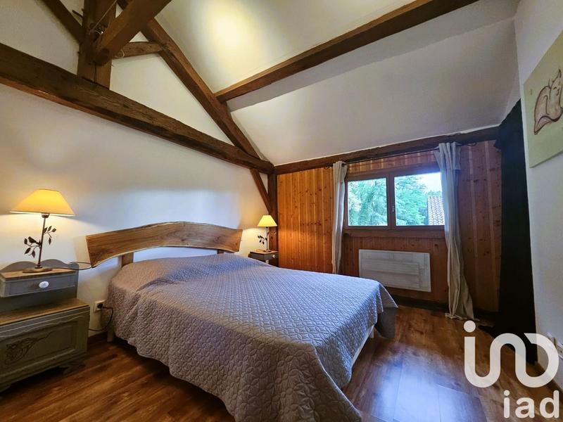 Maison - 263 m² - 9 pièces