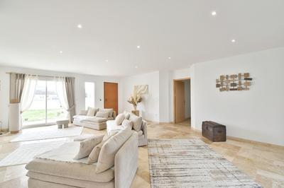 Maison - 150 m² - 4 pièces