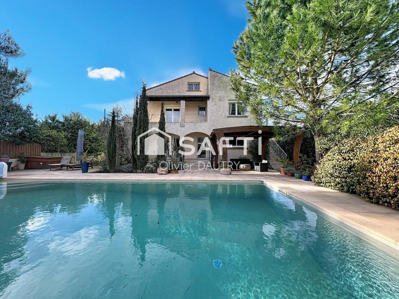 Villa - 278 m² - 8 pièces