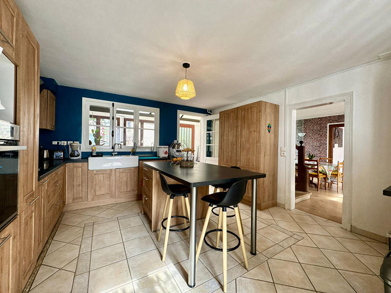 Maison - 226 m² - 8 pièces