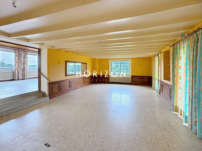 Maison ancienne - 240 m² - 10 pièces