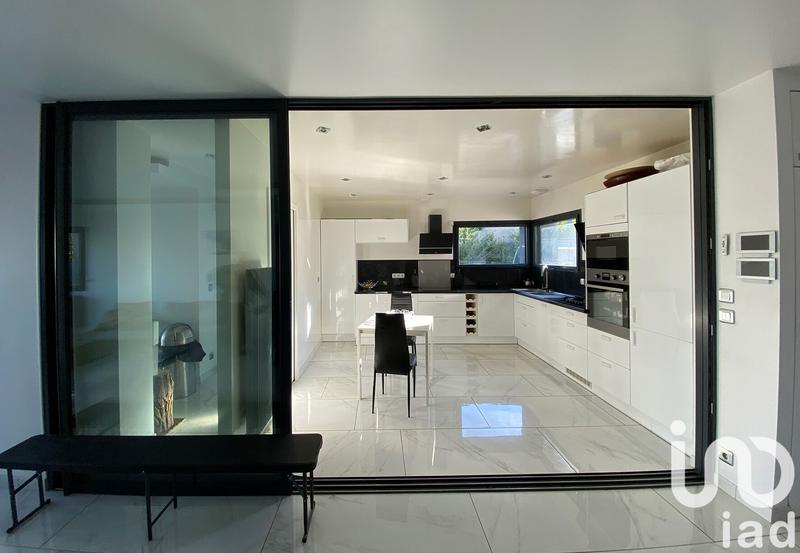 Maison de maîtres - 228 m² - 8 pièces