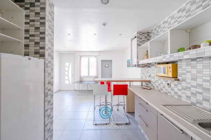 Appartement - 97 m² - 4 pièces