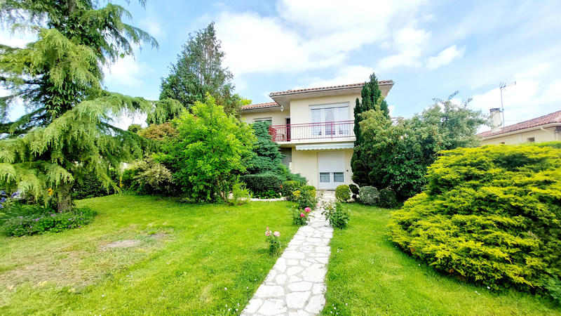 Maison - 160 m² - 5 pièces