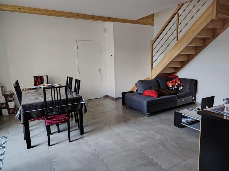 Maison - 95 m² - 5 pièces