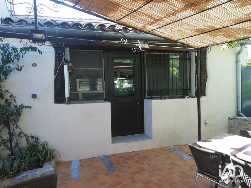 Local commercial - 242 m²