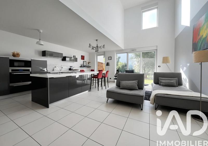 Appartement - 105 m² - 5 pièces