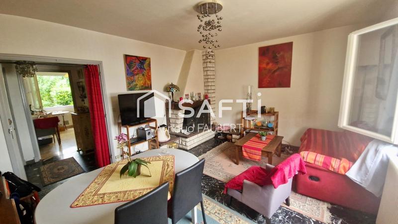 Maison - 247 m² - 9 pièces