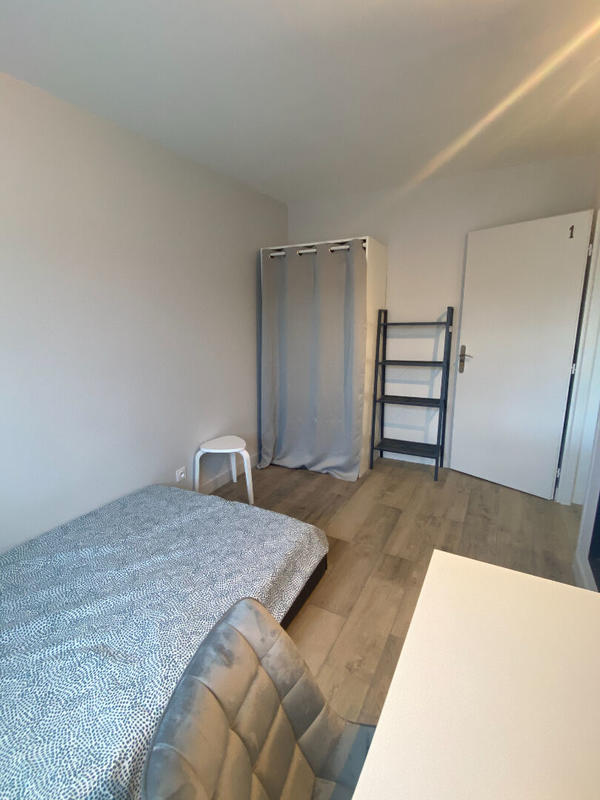 Appartement - 79 m² - 5 pièces