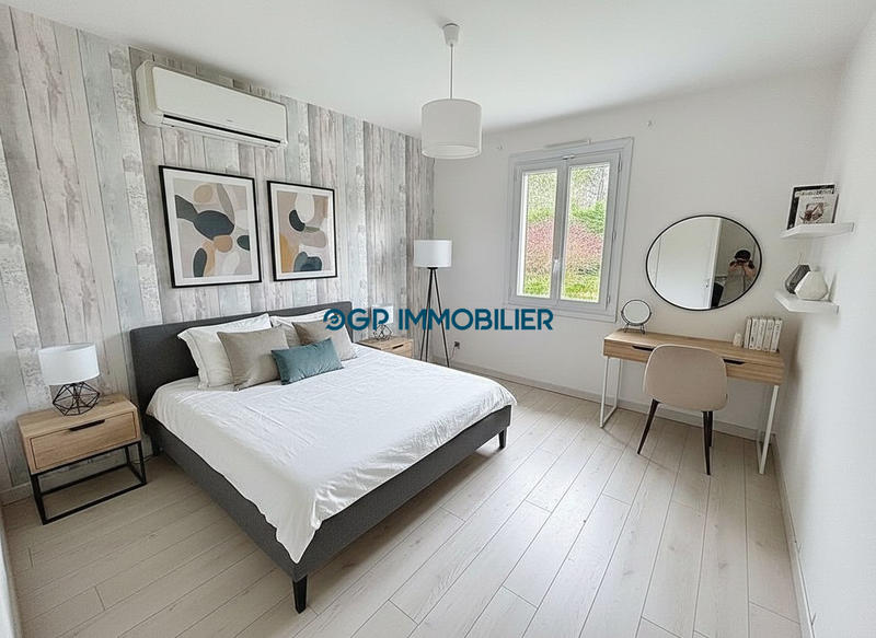 Maison - 161 m² - 7 pièces