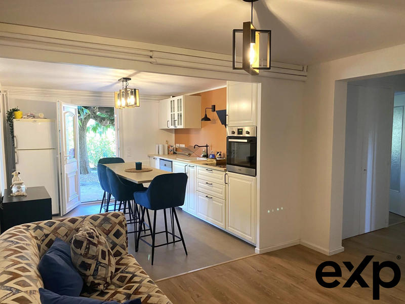 Maison - 265 m² - 12 pièces