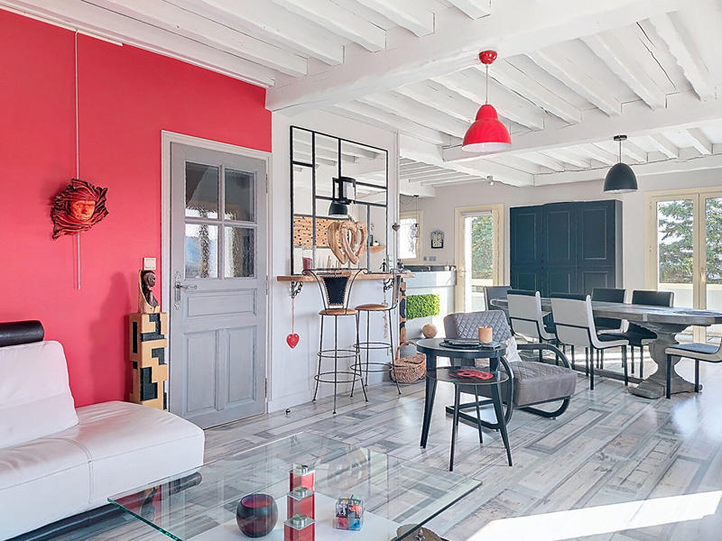 Maison - 216 m² - 7 pièces