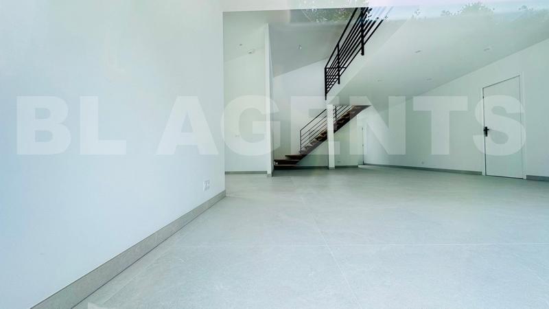 Maison - 142 m² - 6 pièces