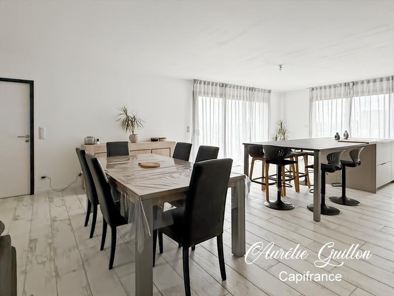 Maison - 105 m² - 5 pièces