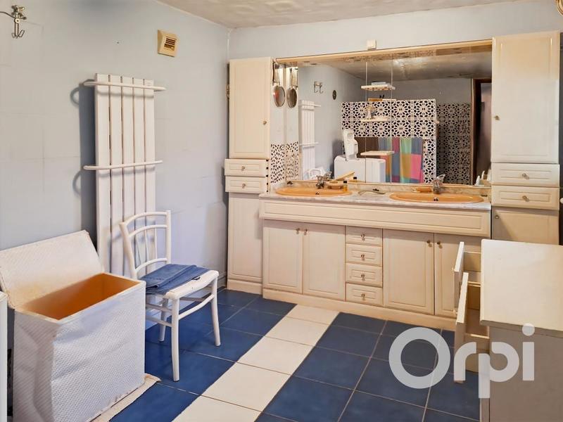 Corps de ferme - 189 m² - 9 pièces