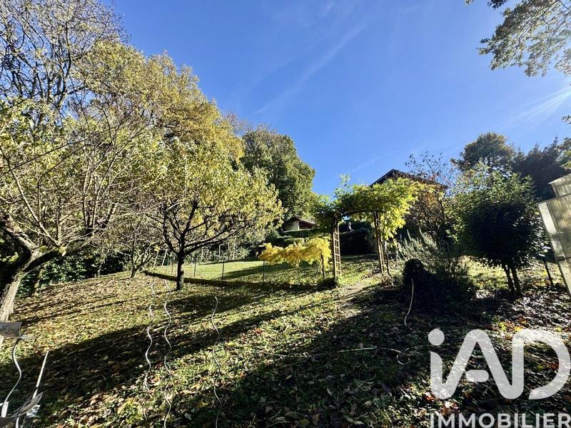 Maison - 212 m² - 4 pièces