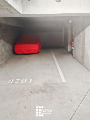 Parking / Garage