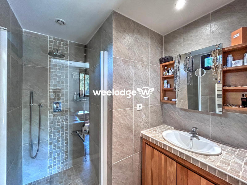 Maison ancienne - 216 m² - 8 pièces