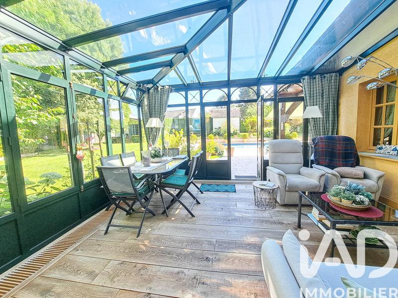 Maison - 213 m² - 7 pièces