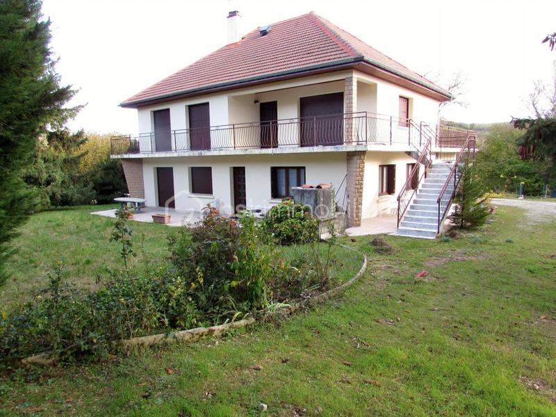 Maison - 214 m² - 9 pièces