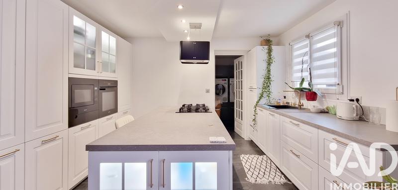 Maison - 111 m² - 5 pièces