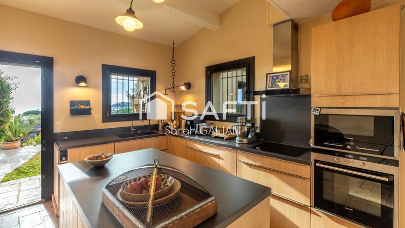 Villa - 180 m² - 5 pièces