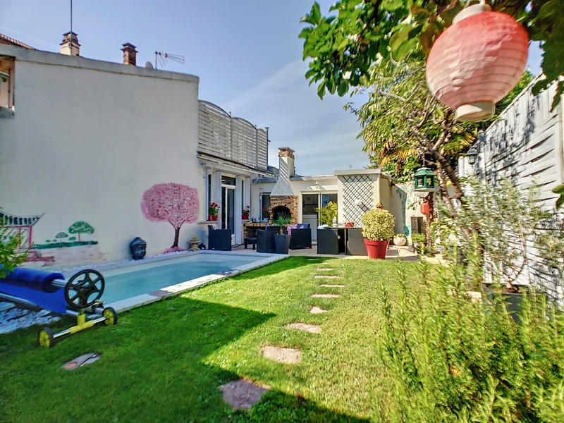 Maison - 96 m² - 3 pièces