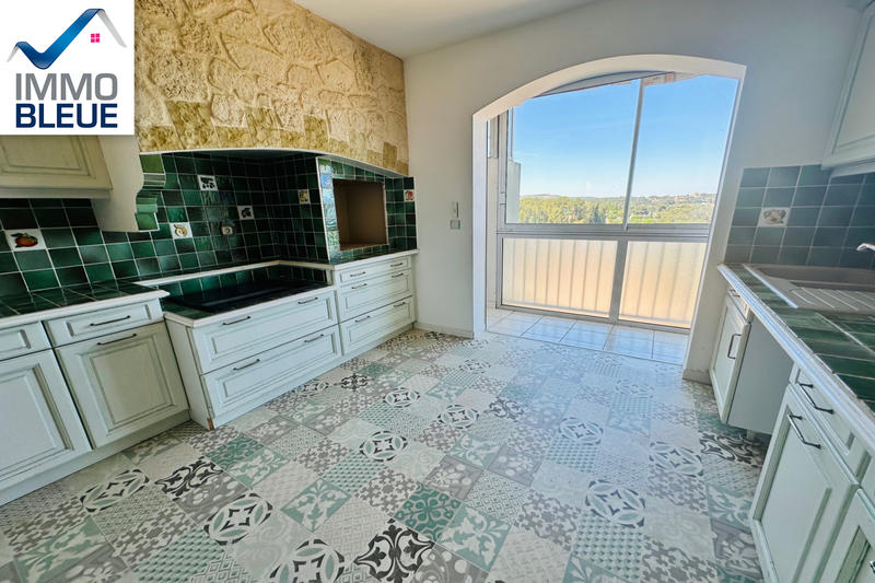 Appartement - 115 m² - 5 pièces