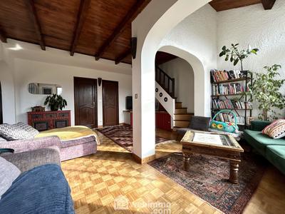 Appartement - 93 m² - 4 pièces