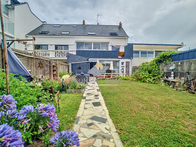 Maison - 166 m² - 7 pièces