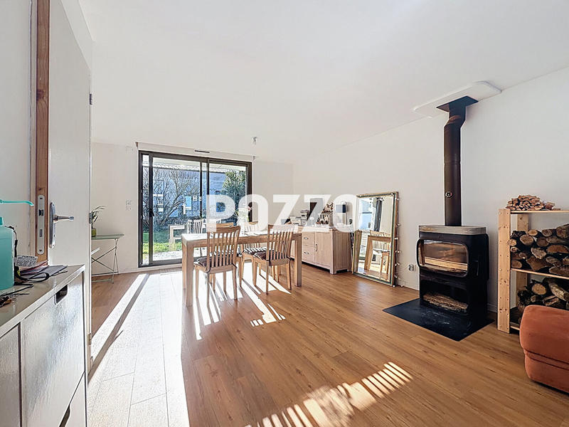 Maison - 89 m² - 6 pièces