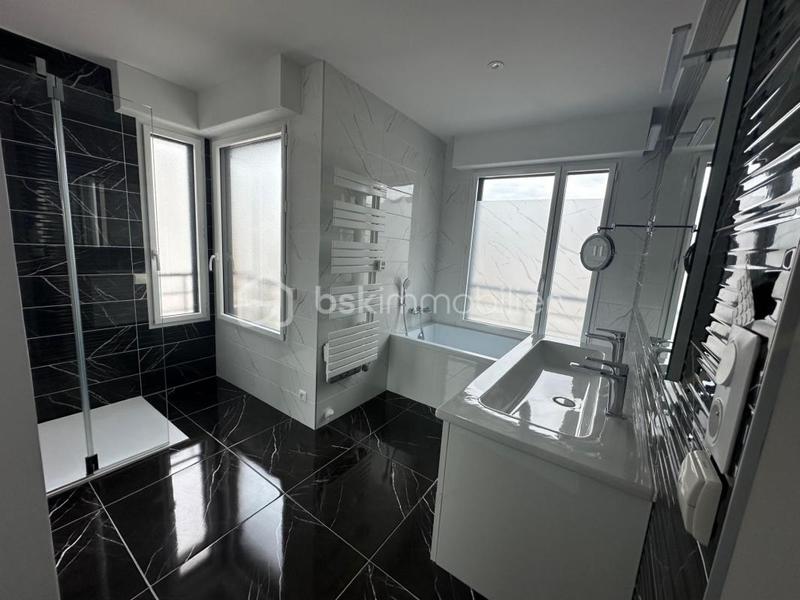 Duplex - 126 m² - 5 pièces