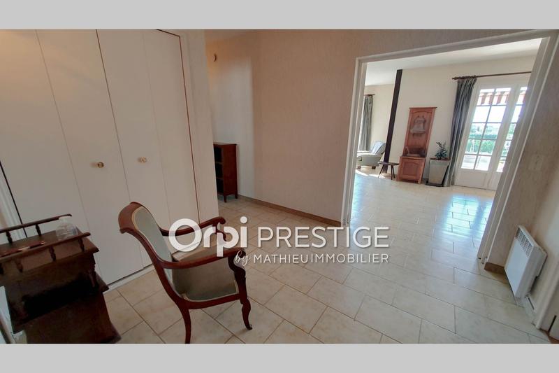Villa - 245 m² - 8 pièces