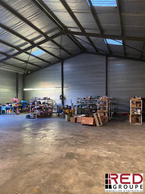 Entrepôt - 335 m²