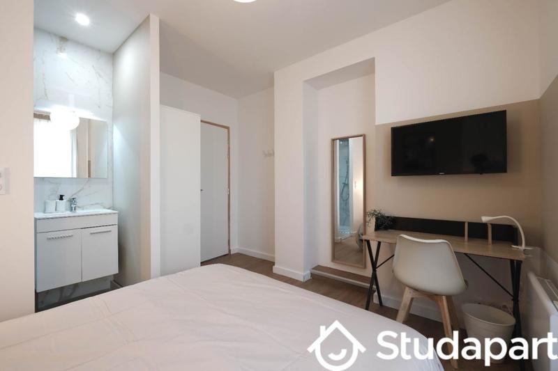 Chambre - 12 m² - 1 pièce